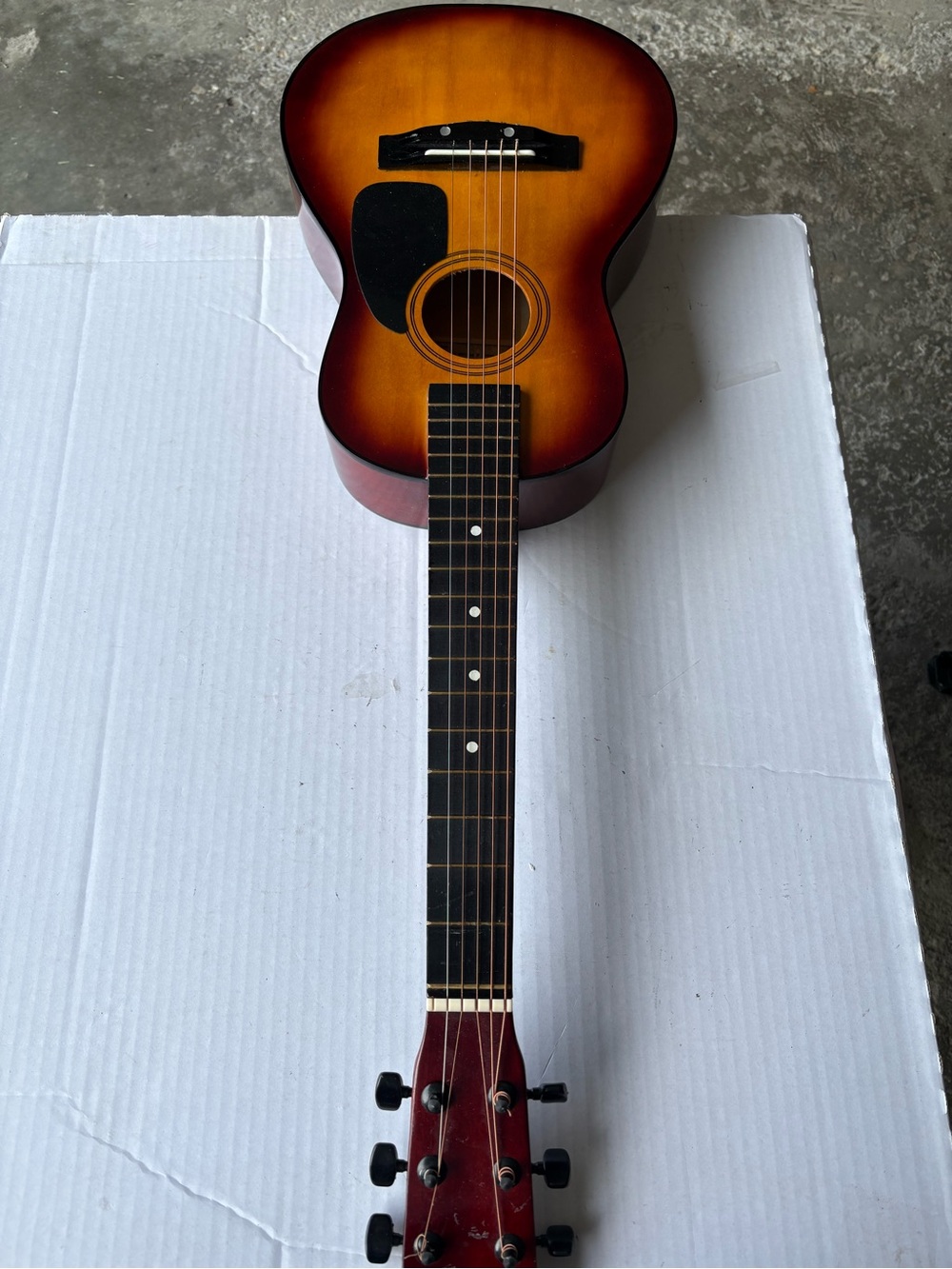 First Act FG-130PK Beginner Acoustic Guitar With Guitar Case in